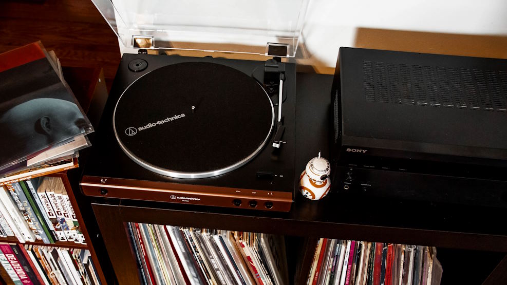 Bluetooth feature on record player